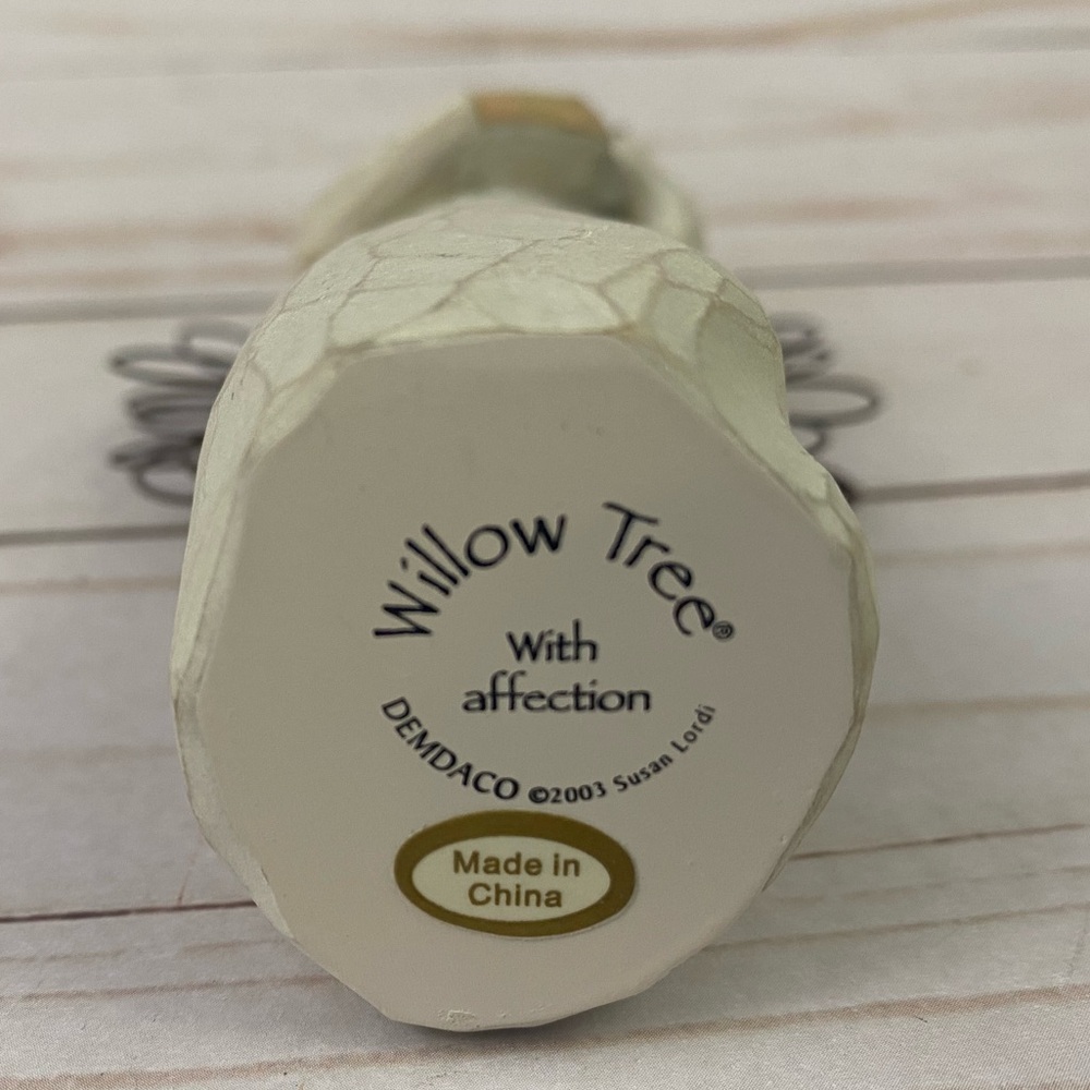 Willow Tree “ With Affection ” 2003 Demdaco Susan Lordi Girl Holding Cat Figure - Picture 6 of 8